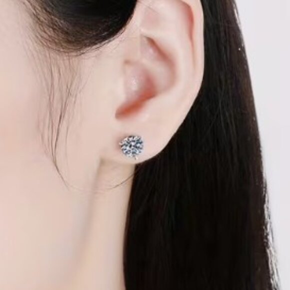 💎1.0Ctw Moissanite 3 Prongs Stud Earrings with GRA Certificate - Picture 10 of 10